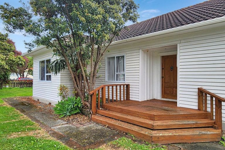 Photo of property in 159 Waiwhetu Road, Waterloo, Lower Hutt, 5011