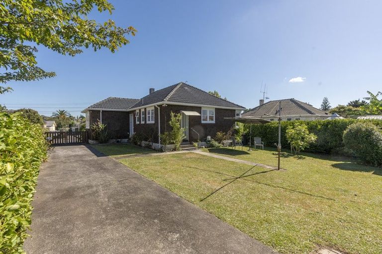 Photo of property in 4 Denz Street, Maeroa, Hamilton, 3200