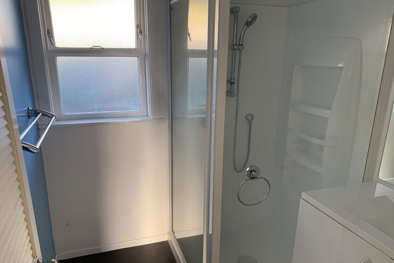 Photo of property in 6 Karaka Grove, Raumati Beach, Paraparaumu, 5032