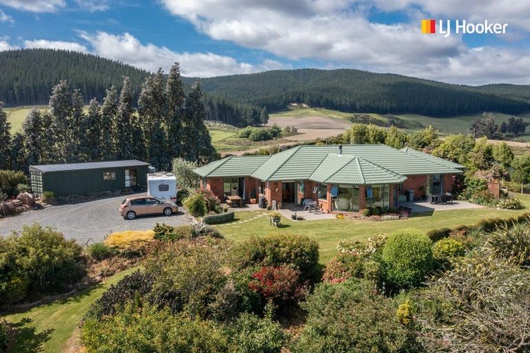 Photo of property in 756 Waihola Highway, Clarendon, Outram, 9073