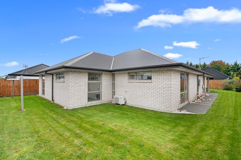 Photo of property in 8 Foden Lane, Halswell, Christchurch, 8025