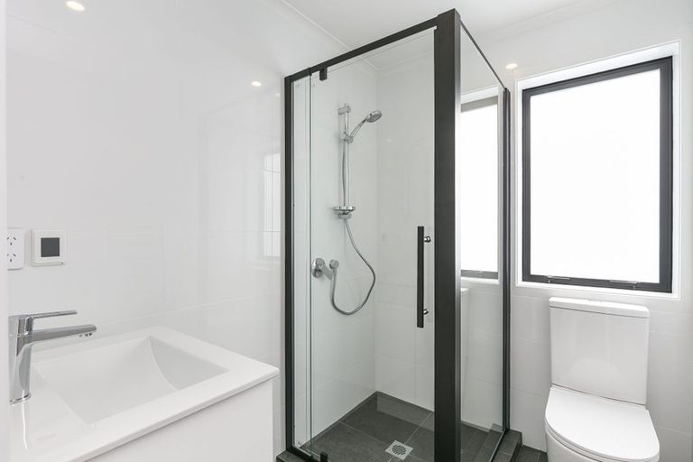 Photo of property in 48 Rangiora Avenue, Kaiwharawhara, Wellington, 6035