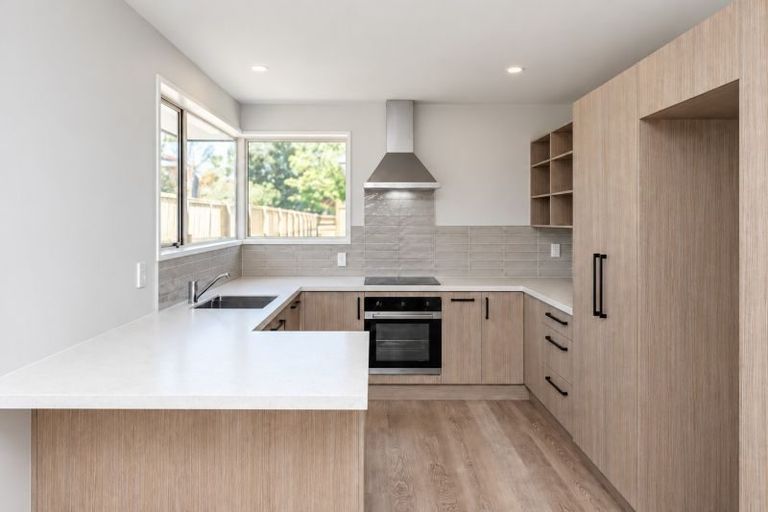 Photo of property in 1/111 Paparoa Street, Papanui, Christchurch, 8053