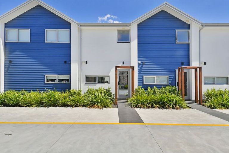 Photo of property in 2/8 Riccarton Road, Riccarton, Christchurch, 8011