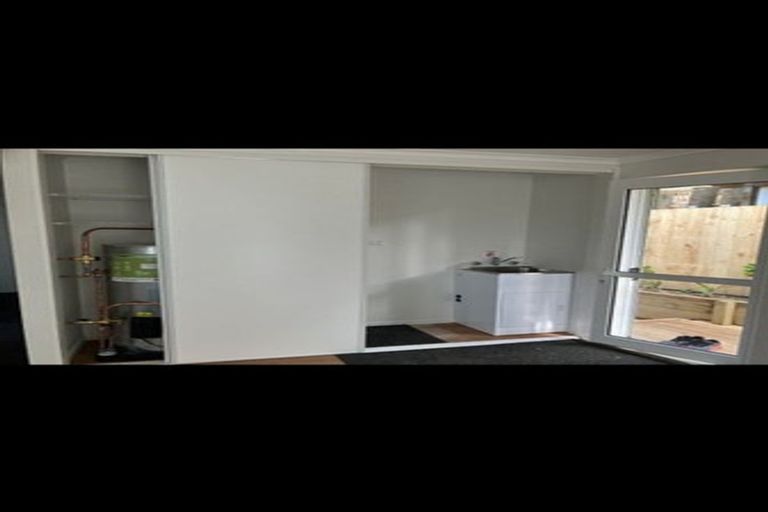 Photo of property in 15 Lysander Crescent, Beach Haven, Auckland, 0626