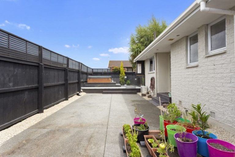 Photo of property in 21d Bush Street, Rangiora, 7400