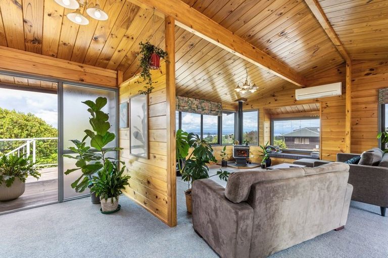 Photo of property in 110 Acacia Bay Road, Nukuhau, Taupo, 3330