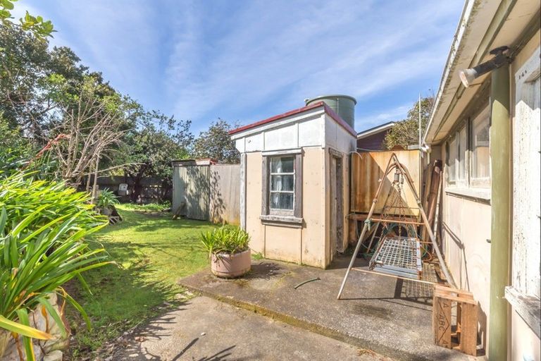 Photo of property in 632 Waitarere Beach Road, Waitarere Beach, Levin, 5510