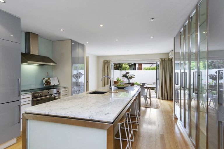 Photo of property in 51 Glandovey Road, Fendalton, Christchurch, 8052