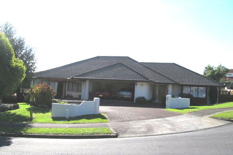 Photo of property in 12 Sligo Place, Somerville, Auckland, 2014