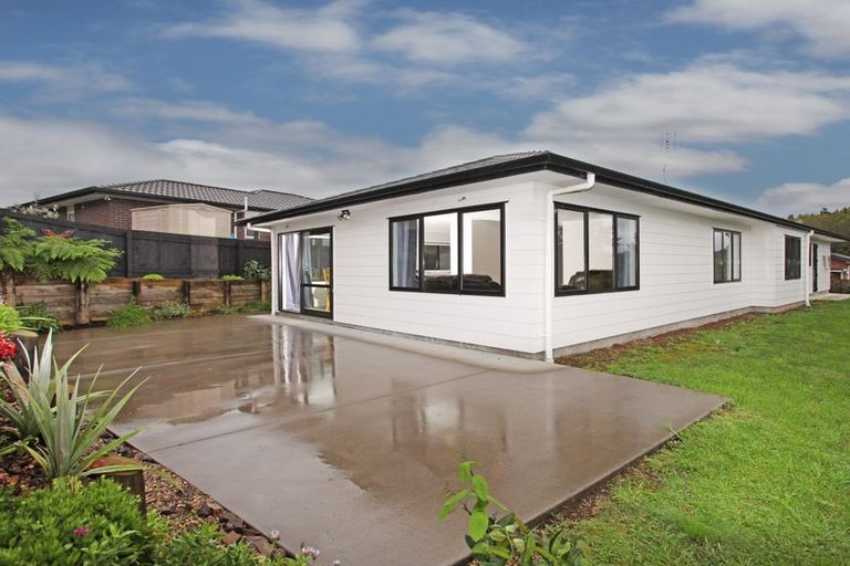 Photo of property in 24 Moira Drive, Tuakau, 2121