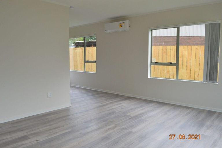 Photo of property in 2/72 Stonex Road, Papatoetoe, Auckland, 2025