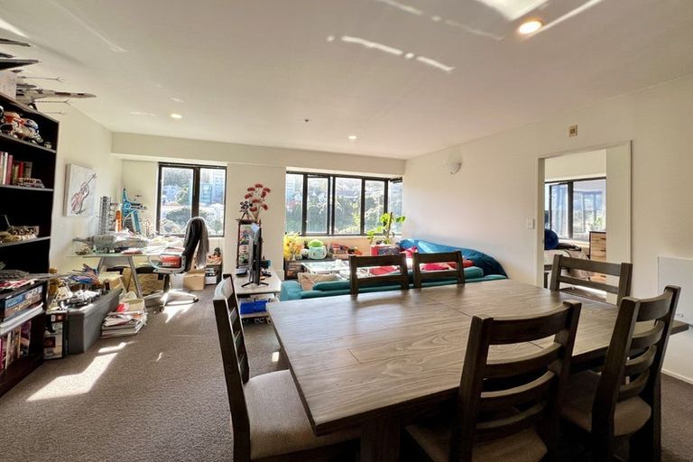 Photo of property in St Peters Apartments, 6e/192 Willis Street, Te Aro, Wellington, 6011