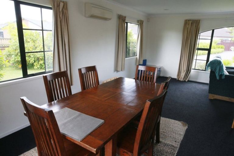 Photo of property in 32 Fendalton Drive, Rototuna, Hamilton, 3210