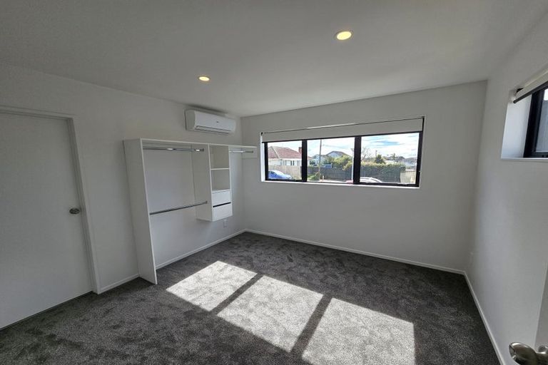 Photo of property in 4f Hepburn Road, Glendene, Auckland, 0602