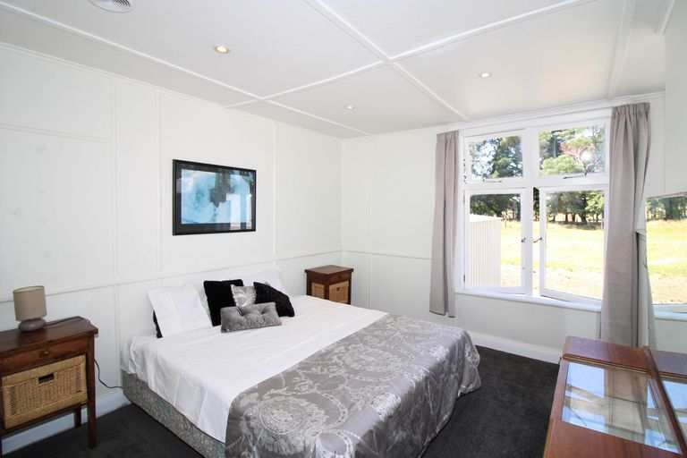 Photo of property in 92 Chester Road, Tawa, Wellington, 5028