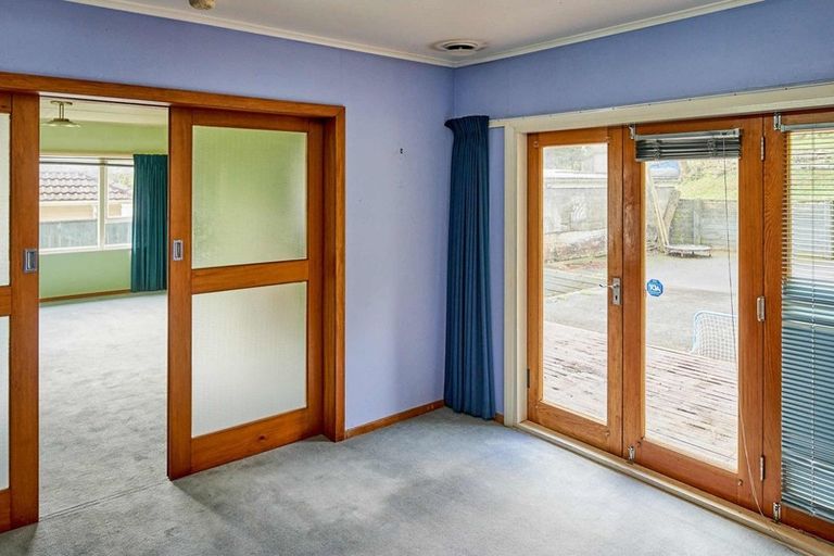 Photo of property in 115 Main Road, Wainuiomata, Lower Hutt, 5014