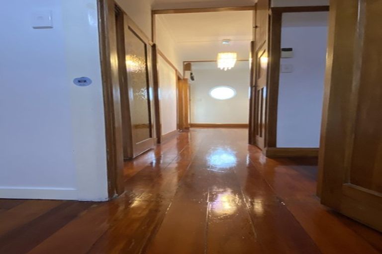 Photo of property in 158 Rongotai Road, Kilbirnie, Wellington, 6022