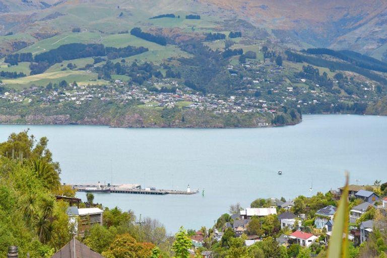 Photo of property in 64 Hawkhurst Road, Lyttelton, 8082