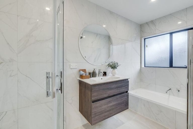 Photo of property in 1/3 Bucknell Street, Sockburn, Christchurch, 8042