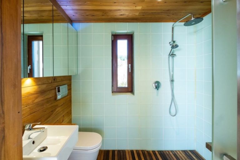 Photo of property in 28 Lightning Ridge View, Waimarama, 4294