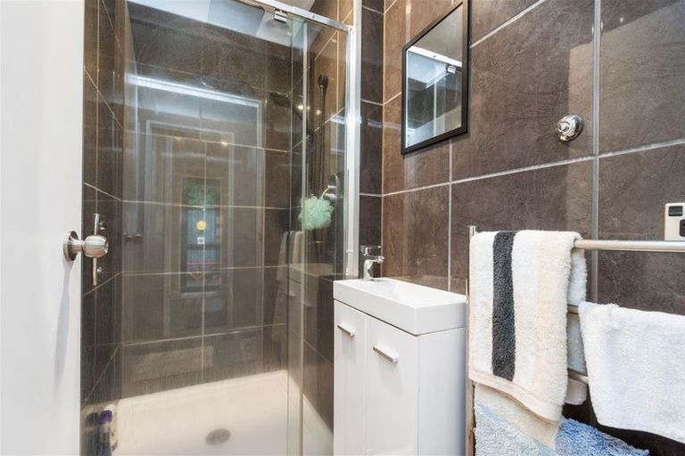 Photo of property in 52 Onerahi Road, Onerahi, Whangarei, 0110