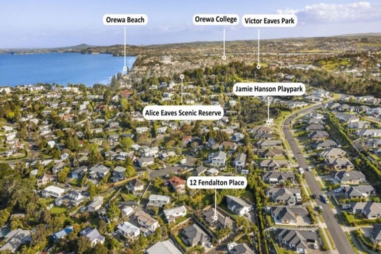 Photo of property in 12 Fendalton Place, Hatfields Beach, Orewa, 0931