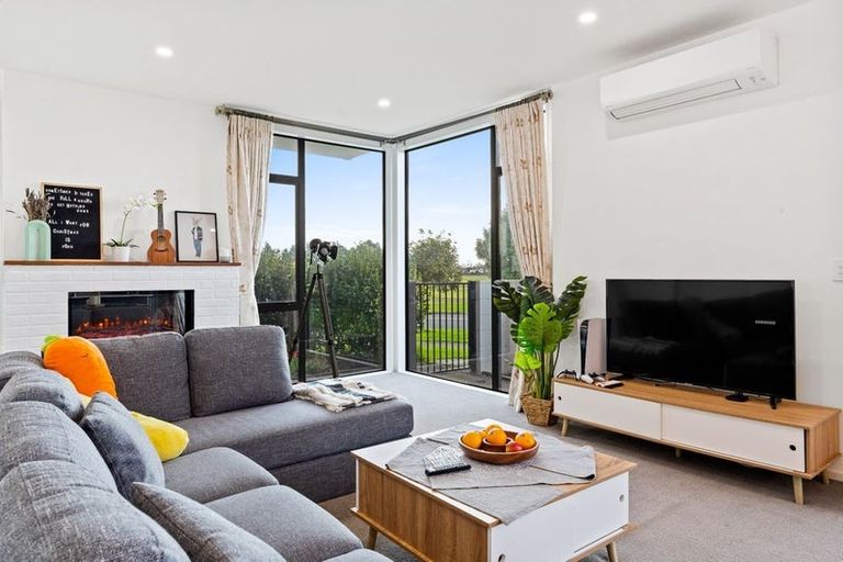 Photo of property in 47 Battalion Drive, Papakura, 2110
