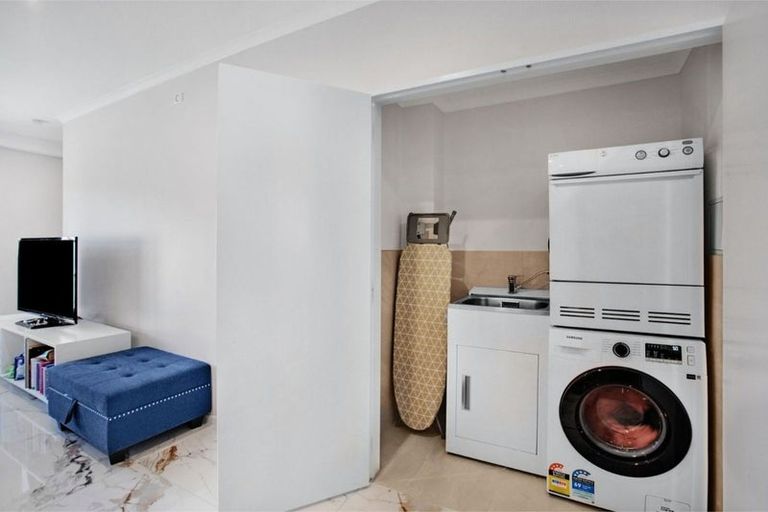 Photo of property in 21a Ventura Street, Mangere, Auckland, 2022