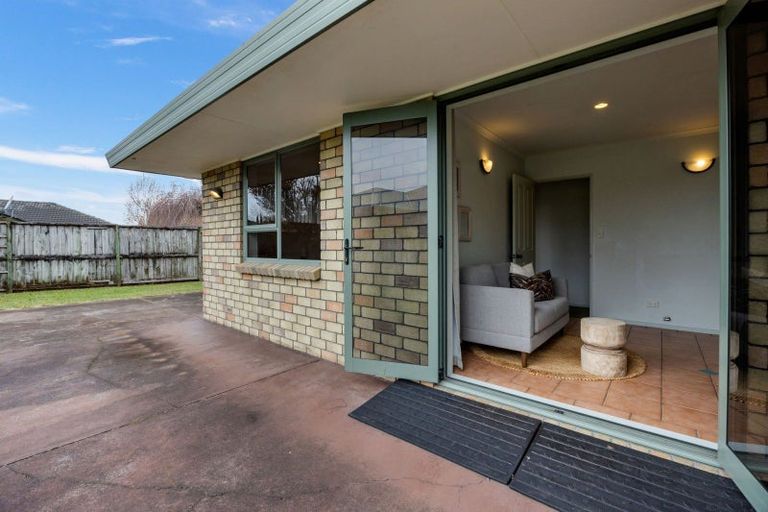 Photo of property in 12 Greenough Place, Rototuna, Hamilton, 3210