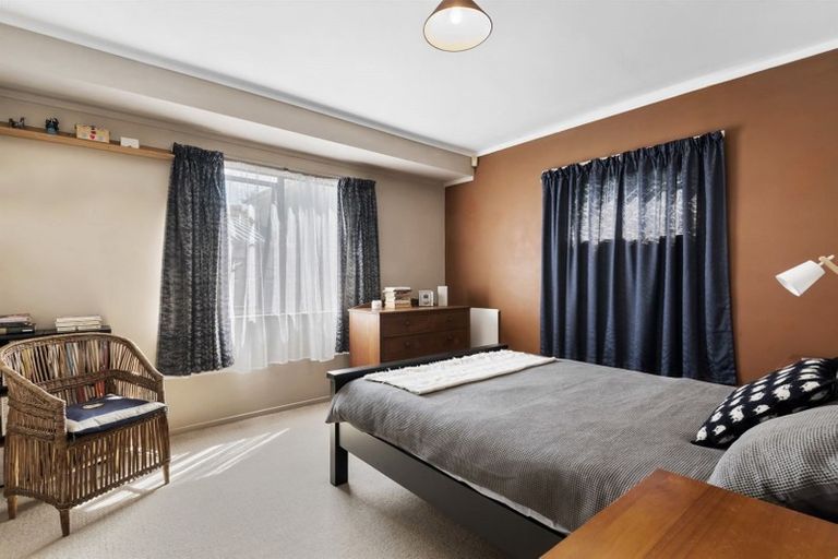 Photo of property in 2/21 Morton Avenue, Forrest Hill, Auckland, 0620