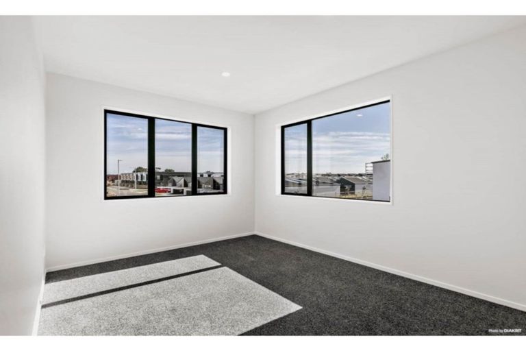 Photo of property in 40 Te Aparangi Road, Papakura, 2110