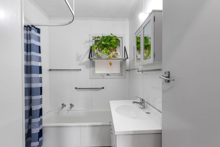 Photo of property in 2 Miro Street, Te Aroha, 3320