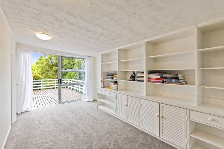 Photo of property in 93 Ruahine Street, Paraparaumu, 5032