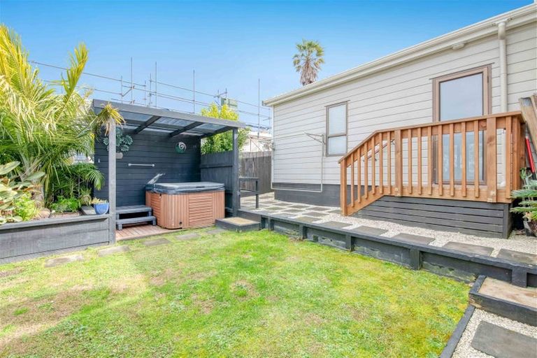 Photo of property in 177 Hibiscus Coast Highway, Red Beach, 0932
