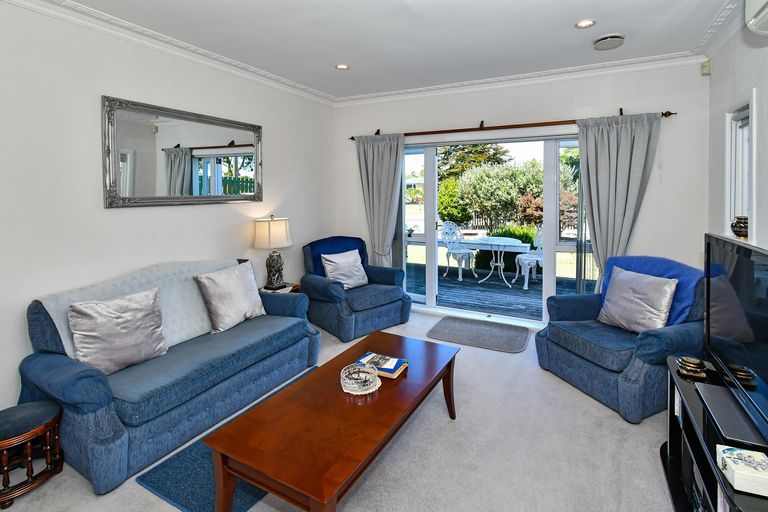 Photo of property in 45 Paerata Road, Pukekohe, 2120