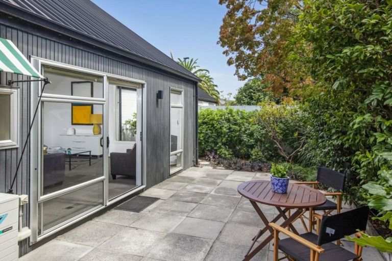 Photo of property in 1/31 Tudor Avenue, Ilam, Christchurch, 8041