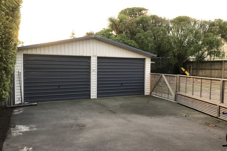 Photo of property in 8 Burgess Street, Sumner, Christchurch, 8081