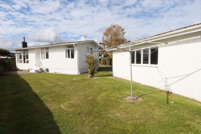 Photo of property in 15c Wingrove Road, Owhata, Rotorua, 3010