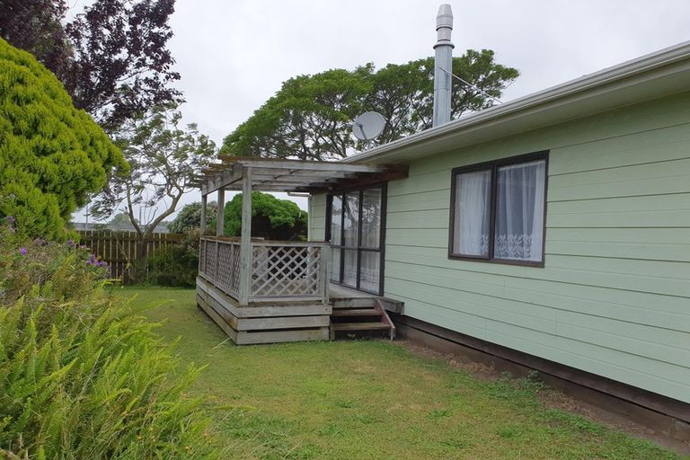 Photo of property in 2/42 Atherfold Crescent, Greenmeadows, Napier, 4112