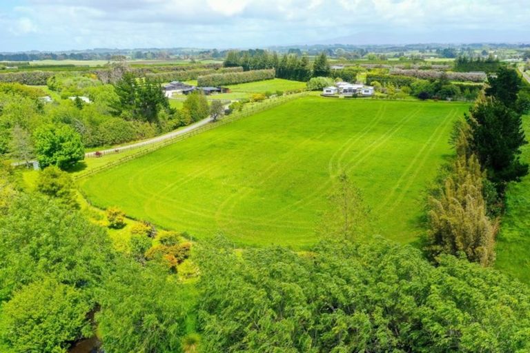 Photo of property in 129 Richmond Road, Brixton, New Plymouth, 4373