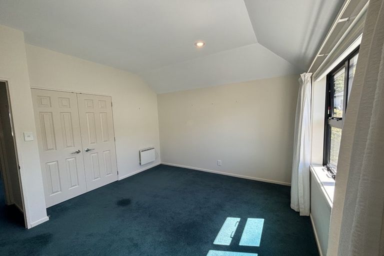 Photo of property in 18 Derry Hill, Churton Park, Wellington, 6037