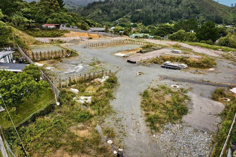 Photo of property in 2a Gawler Grove, Wainuiomata, Lower Hutt, 5014