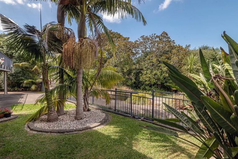 Photo of property in 9a Penzance Road, Mairangi Bay, Auckland, 0630