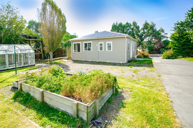 Photo of property in 52a Bernera Street, Karitane, Waikouaiti, 9471