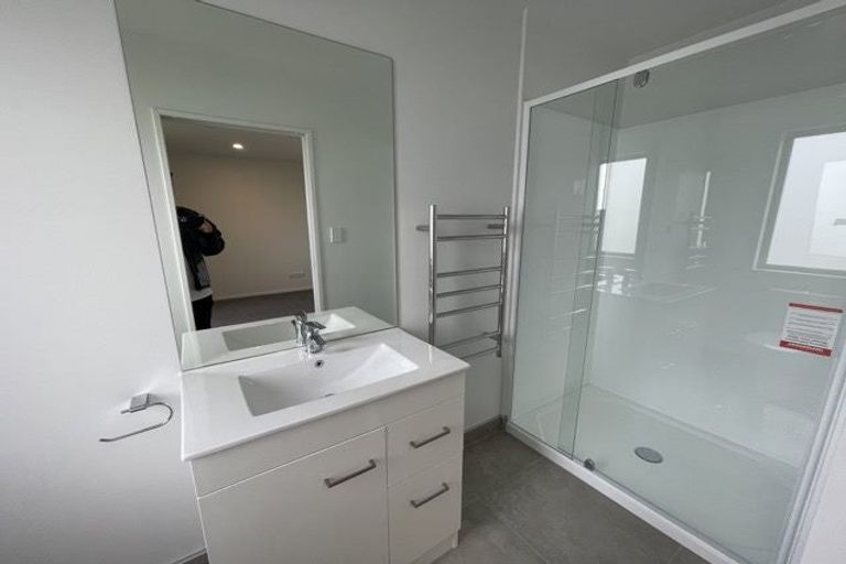 Photo of property in 15b Chadwick Crescent, Mangere East, Auckland, 2024