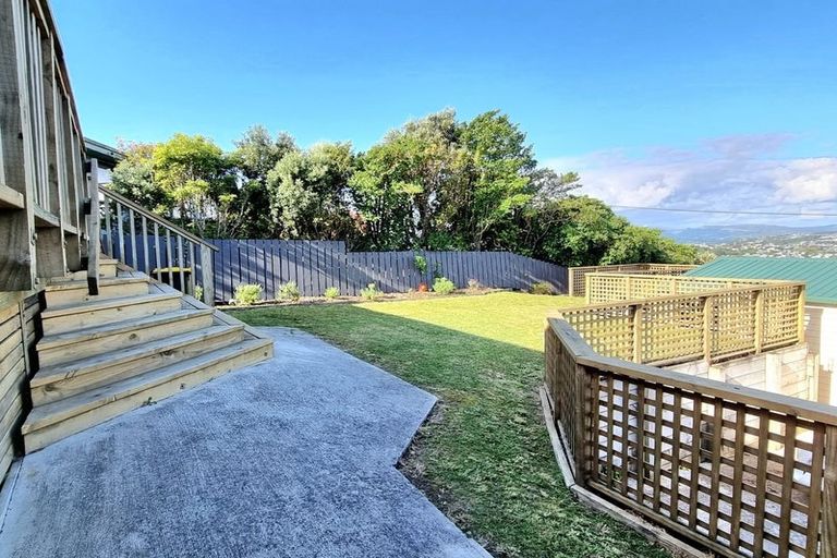 Photo of property in 31 Hiwi Crescent, Titahi Bay, Porirua, 5022