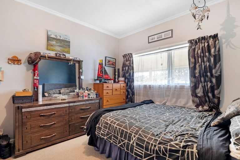 Photo of property in 49 Princes Street, Waikari, 7420