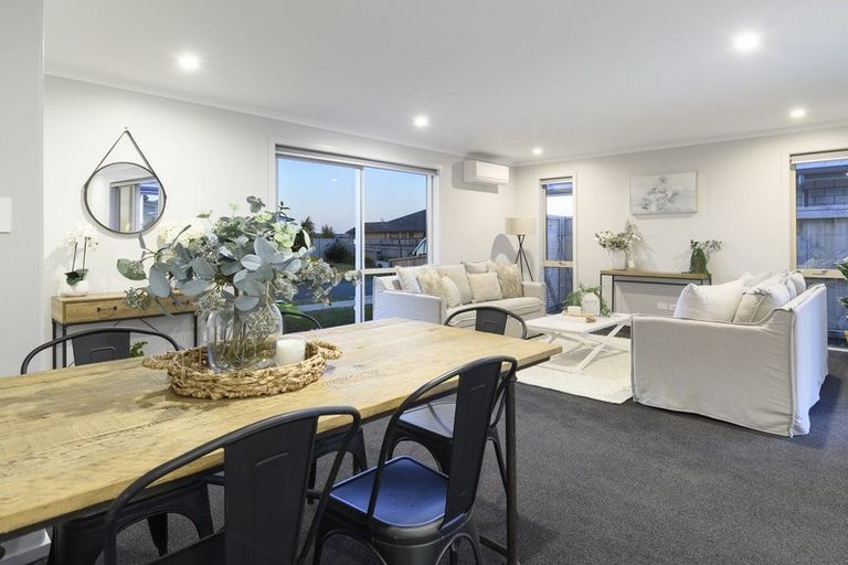 Photo of property in 18 Harding Drive, Papamoa Beach, Papamoa, 3118