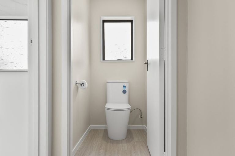 Photo of property in 47 Amorino Drive, Red Beach, 0932